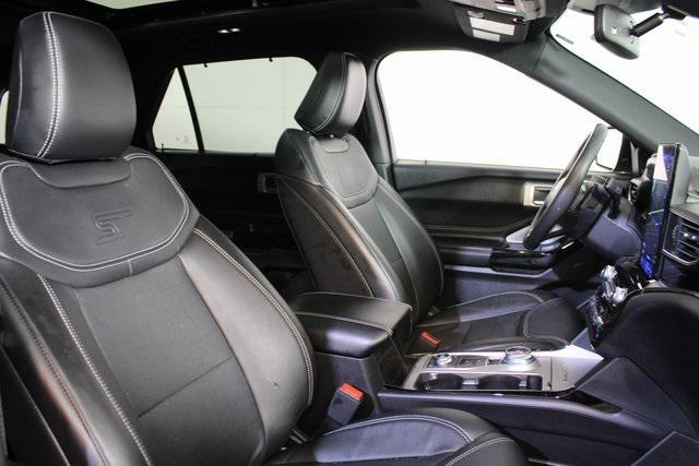 used 2024 Ford Explorer car, priced at $45,985