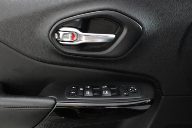used 2020 Jeep Cherokee car, priced at $17,994