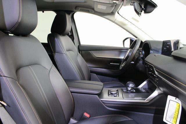 used 2025 Mazda CX-90 car, priced at $37,998