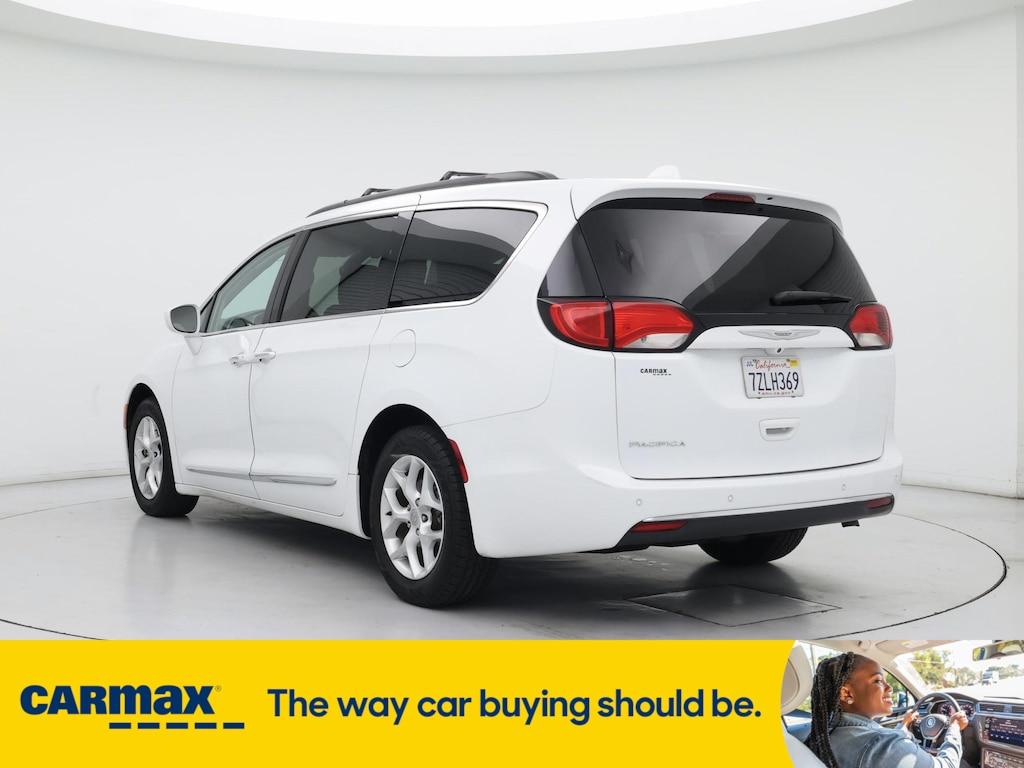 used 2017 Chrysler Pacifica car, priced at $18,998