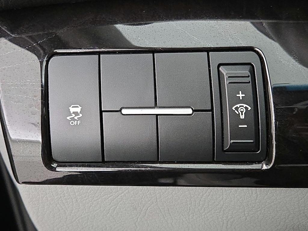 used 2015 Kia Sorento car, priced at $12,998