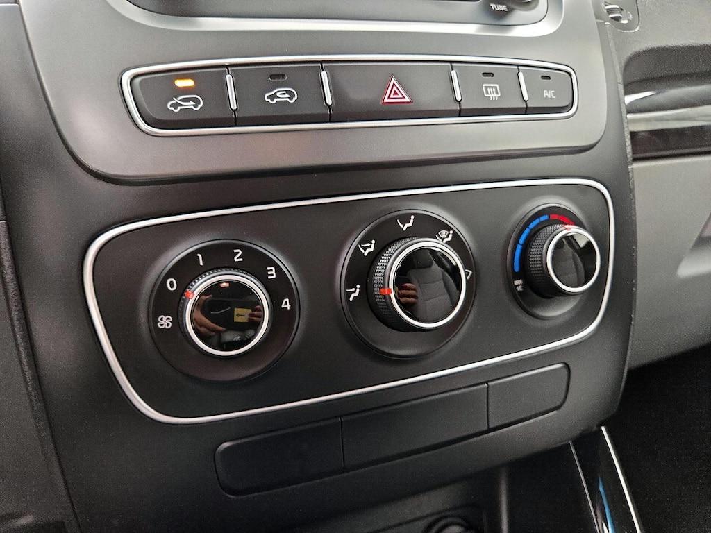 used 2015 Kia Sorento car, priced at $12,998