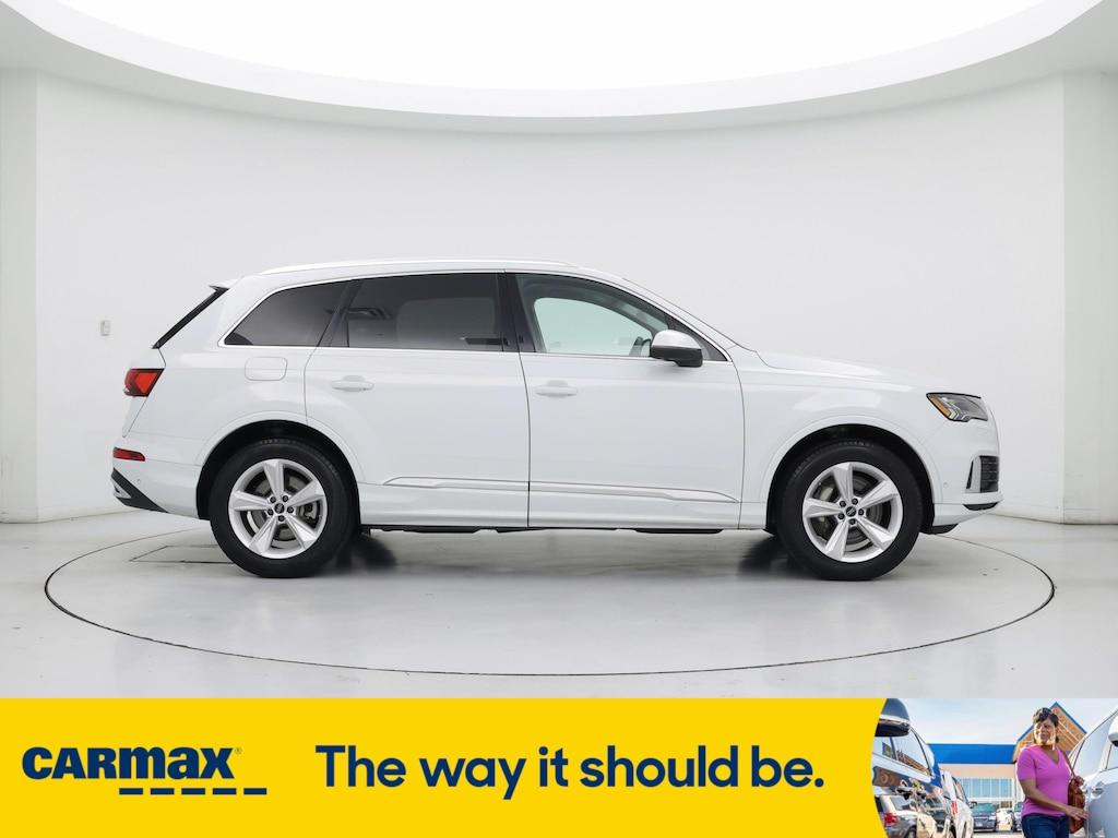 used 2024 Audi Q7 car, priced at $42,998