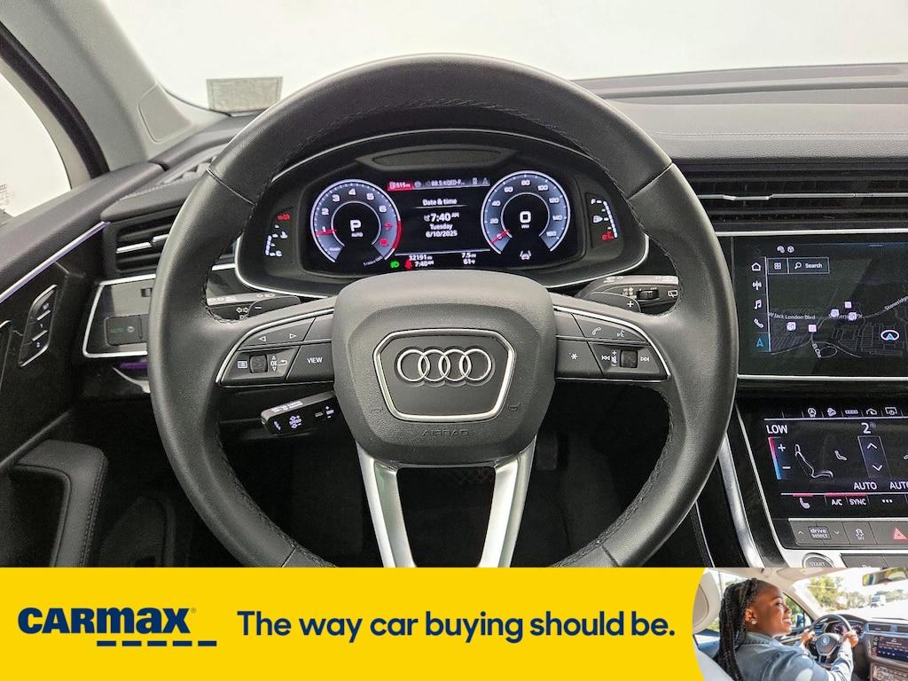 used 2024 Audi Q7 car, priced at $42,998