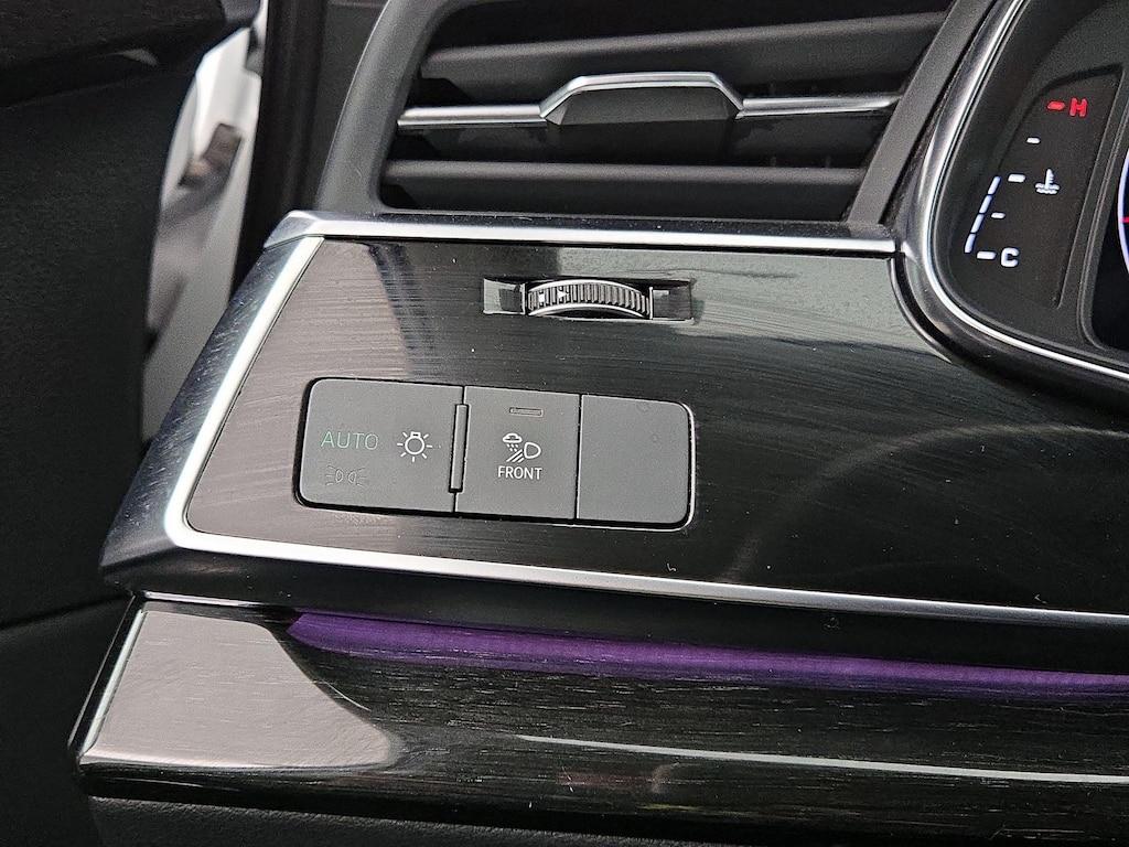 used 2024 Audi Q7 car, priced at $42,998