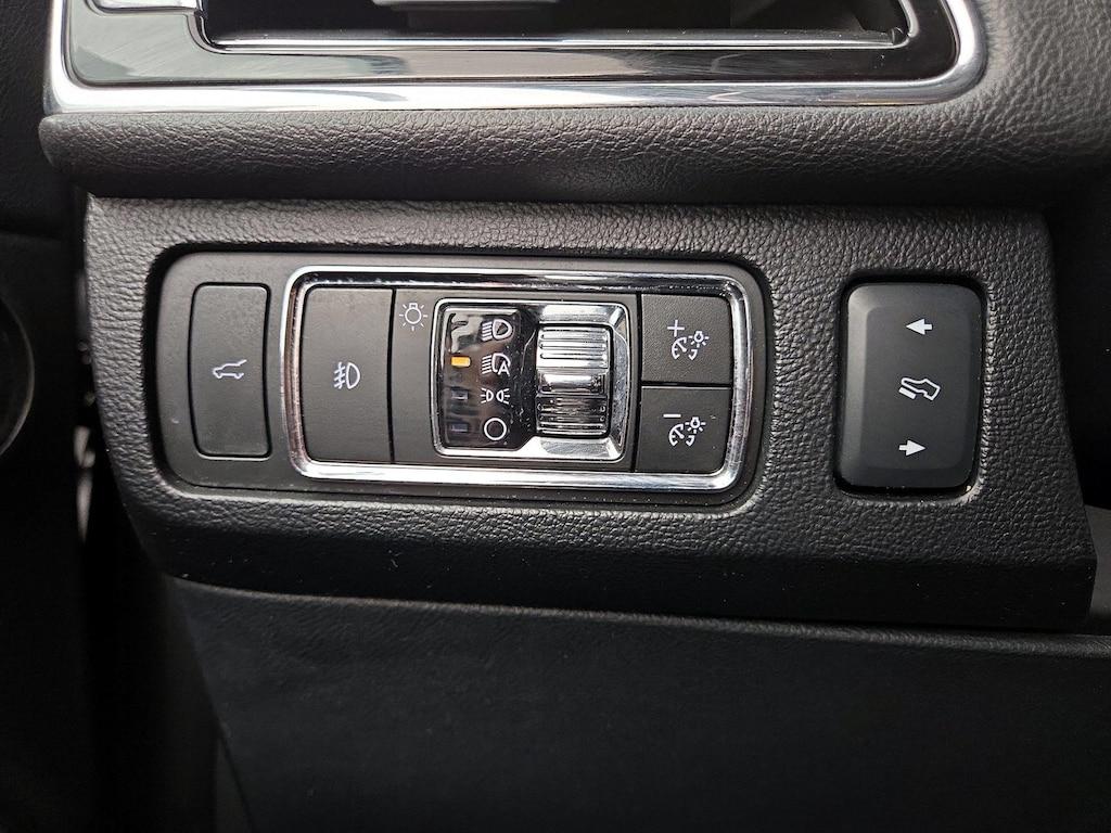 used 2023 Lincoln Navigator car, priced at $54,998