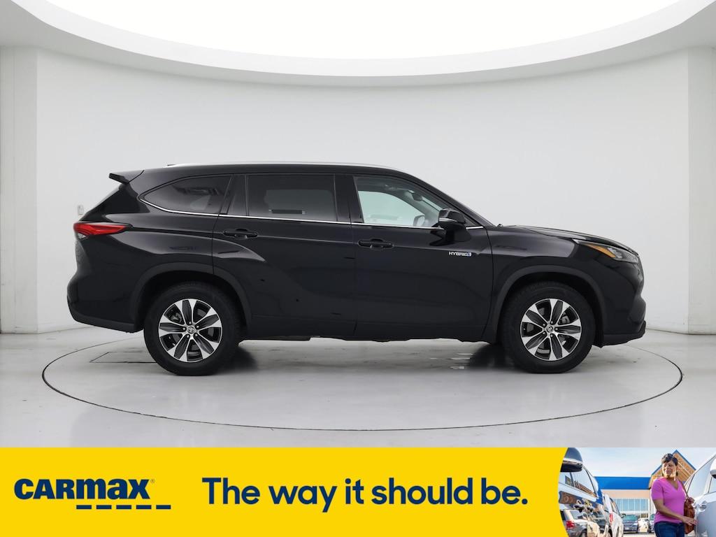 used 2020 Toyota Highlander Hybrid car, priced at $34,998