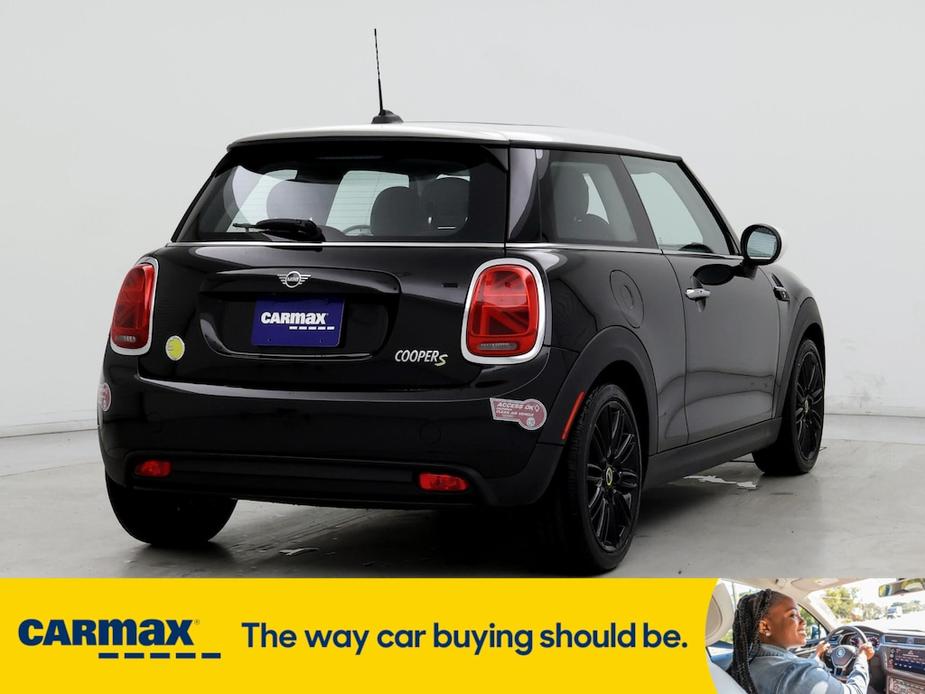 used 2022 MINI SE Hardtop car, priced at $21,998