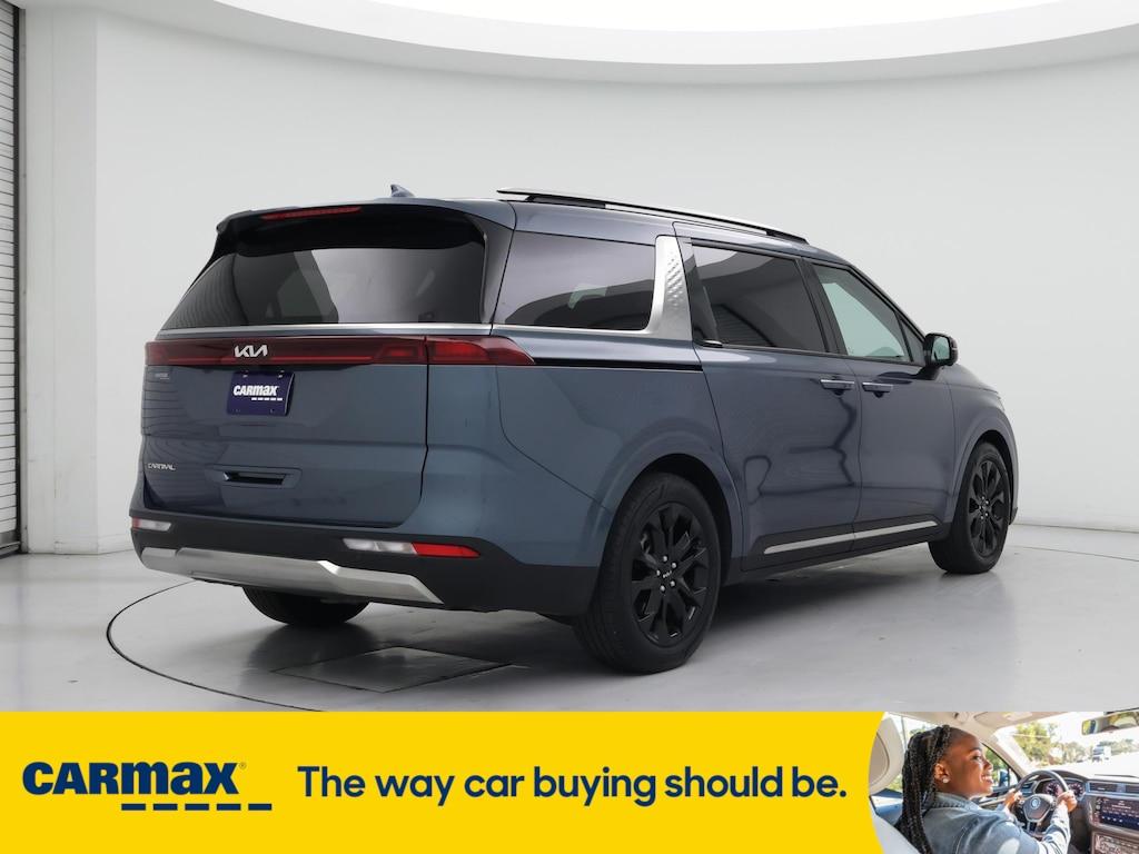 used 2024 Kia Carnival car, priced at $42,998