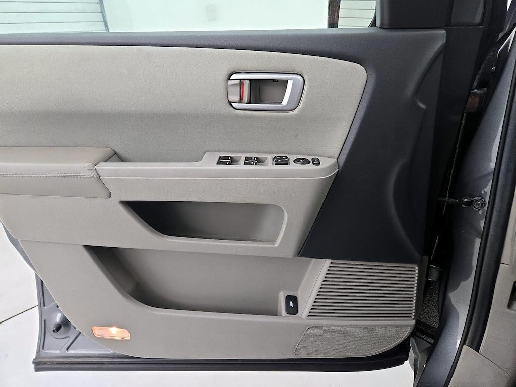 used 2013 Honda Pilot car, priced at $15,998