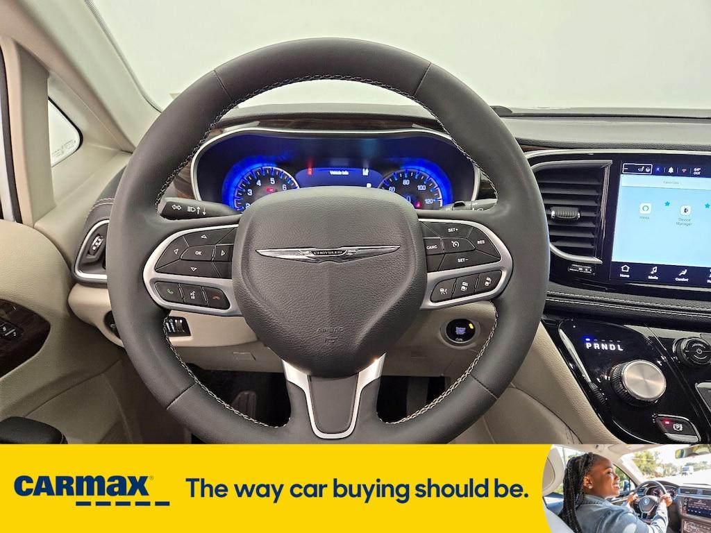 used 2023 Chrysler Pacifica car, priced at $29,998