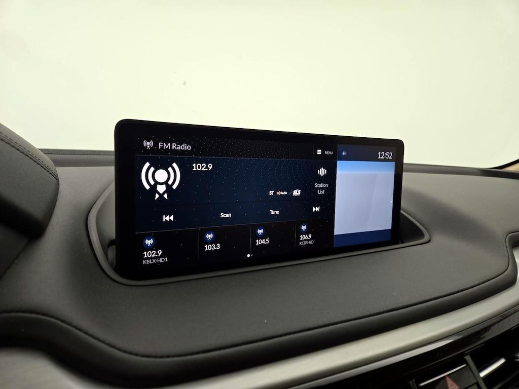 used 2022 Acura MDX car, priced at $42,998