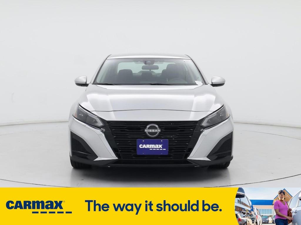 used 2023 Nissan Altima car, priced at $20,998