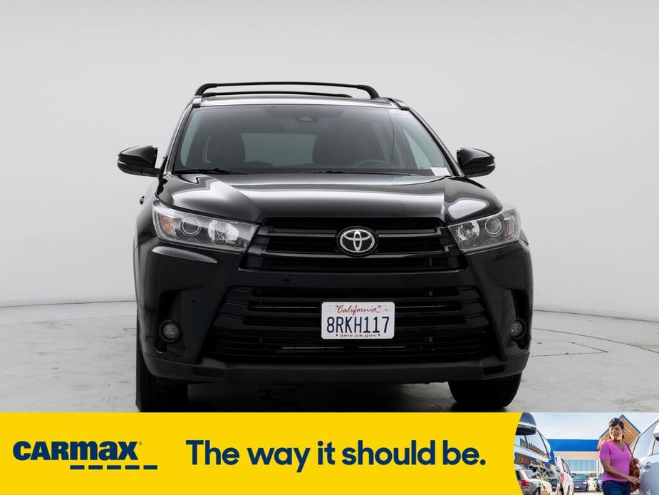 used 2019 Toyota Highlander car, priced at $35,998