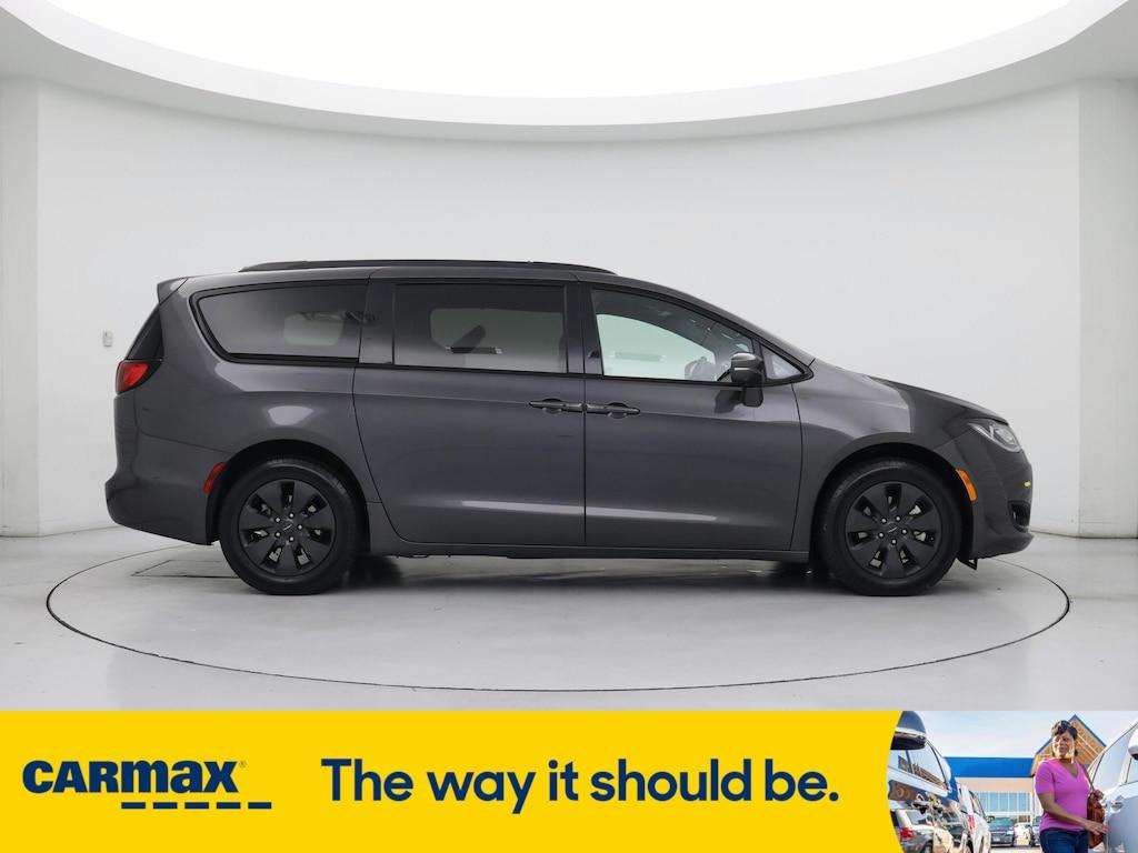 used 2020 Chrysler Pacifica Hybrid car, priced at $31,998