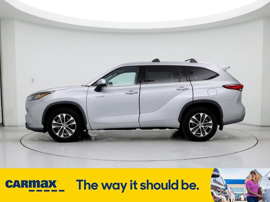 used 2020 Toyota Highlander Hybrid car, priced at $37,998