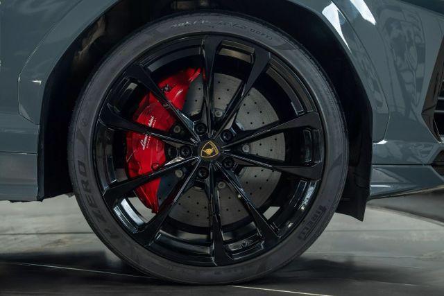used 2022 Lamborghini Urus car, priced at $217,995