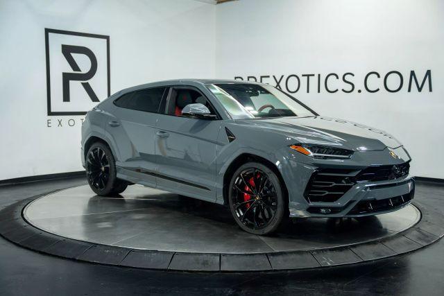 used 2022 Lamborghini Urus car, priced at $217,995