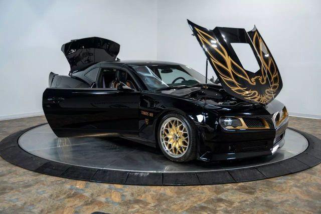 used 2015 Chevrolet Camaro car, priced at $319,995