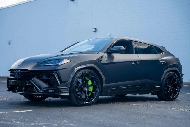 used 2024 Lamborghini Urus car, priced at $292,995