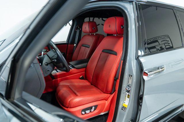 used 2022 Rolls-Royce Cullinan car, priced at $289,295