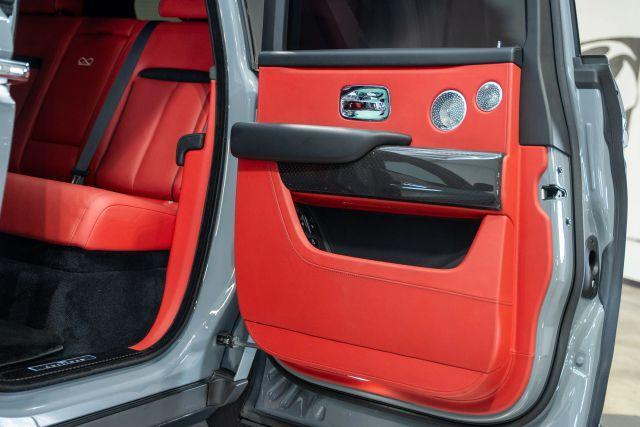 used 2022 Rolls-Royce Cullinan car, priced at $289,295