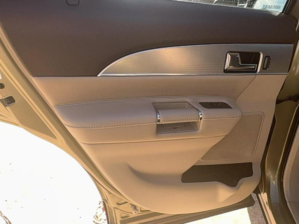 used 2013 Lincoln MKX car, priced at $9,900