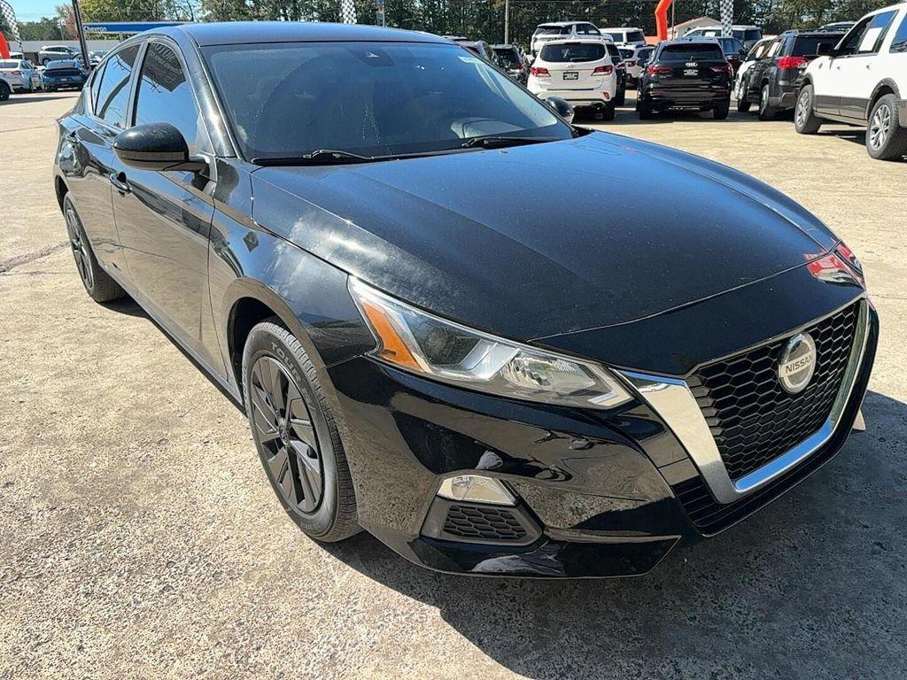 used 2021 Nissan Altima car, priced at $13,900