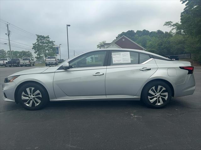 used 2022 Nissan Altima car, priced at $18,900