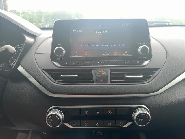 used 2022 Nissan Altima car, priced at $18,900