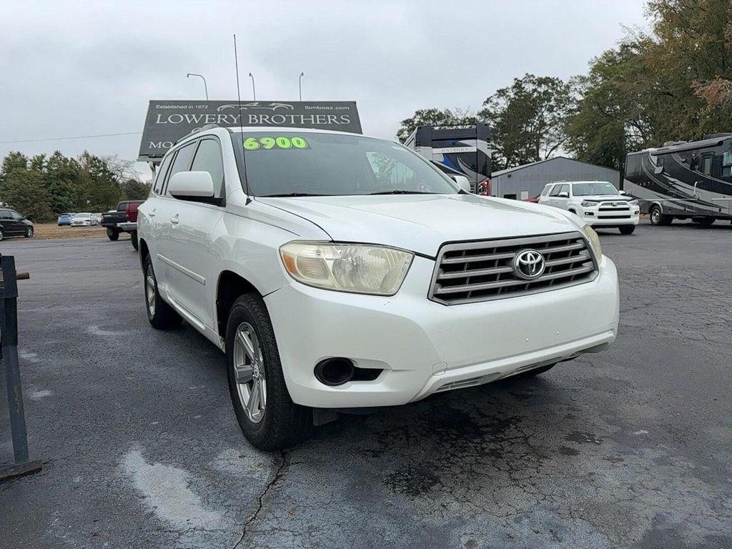used 2009 Toyota Highlander car, priced at $6,900