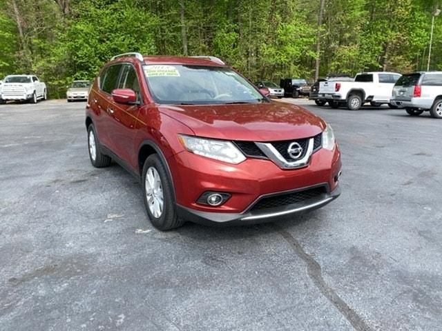 used 2015 Nissan Rogue car, priced at $11,900