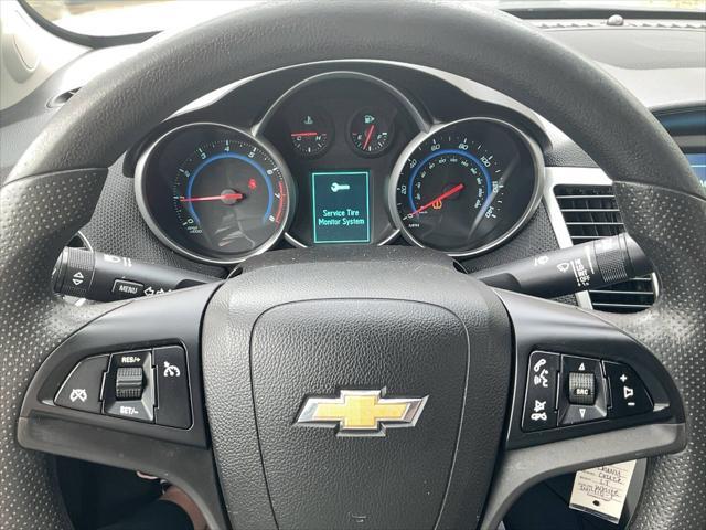 used 2015 Chevrolet Cruze car, priced at $8,900