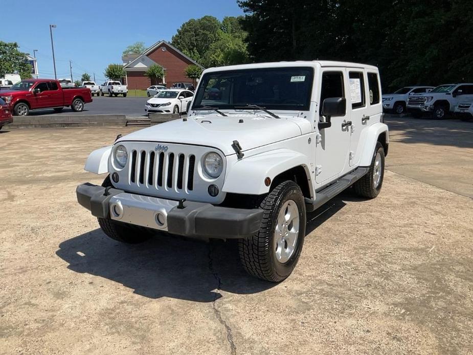 used 2015 Jeep Wrangler Unlimited car, priced at $19,900