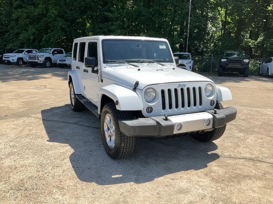 used 2015 Jeep Wrangler Unlimited car, priced at $19,900