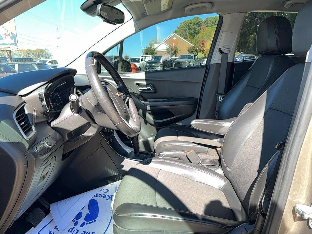 used 2022 Chevrolet Trax car, priced at $12,900