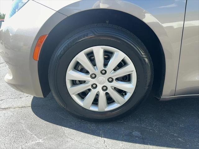 used 2018 Chrysler Pacifica car, priced at $12,900