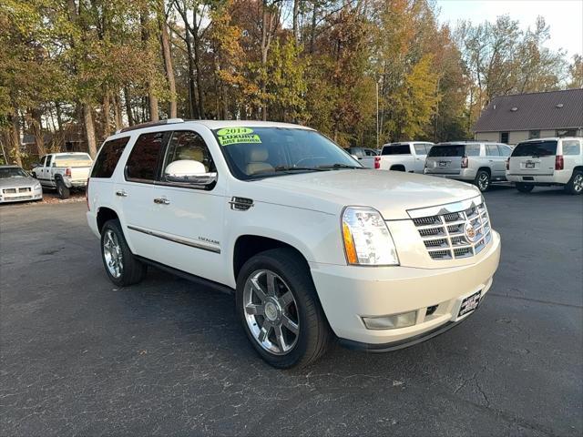 used 2014 Cadillac Escalade car, priced at $18,900