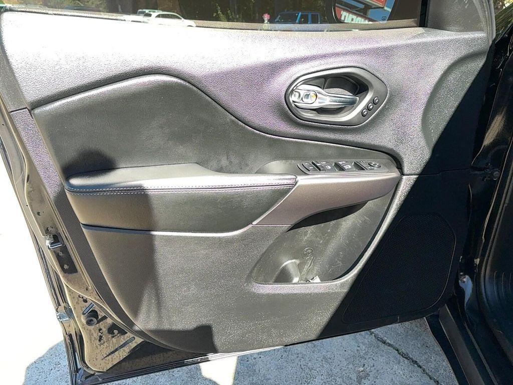 used 2020 Jeep Cherokee car, priced at $14,900