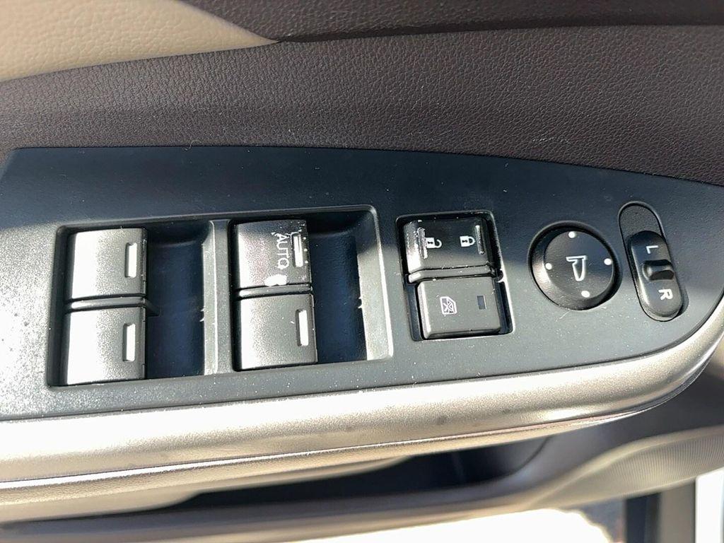 used 2012 Honda CR-V car, priced at $8,900