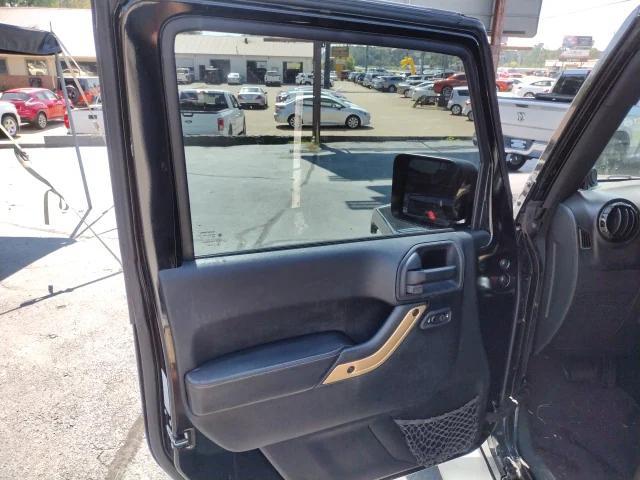 used 2014 Jeep Wrangler Unlimited car, priced at $18,900