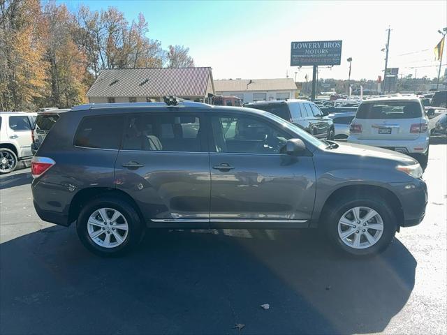 used 2013 Toyota Highlander car, priced at $10,900