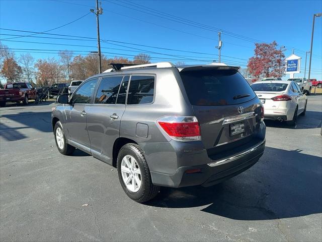 used 2013 Toyota Highlander car, priced at $10,900