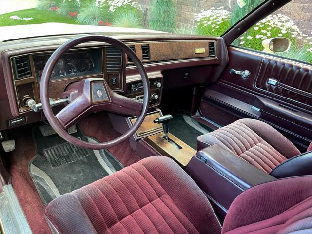used 1985 Chevrolet Monte Carlo car, priced at $9,999