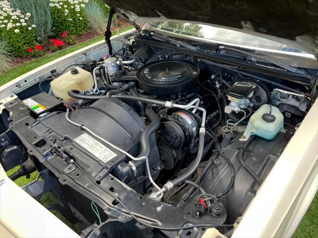 used 1985 Chevrolet Monte Carlo car, priced at $9,999