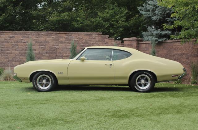 used 1970 Oldsmobile 442 car, priced at $49,499