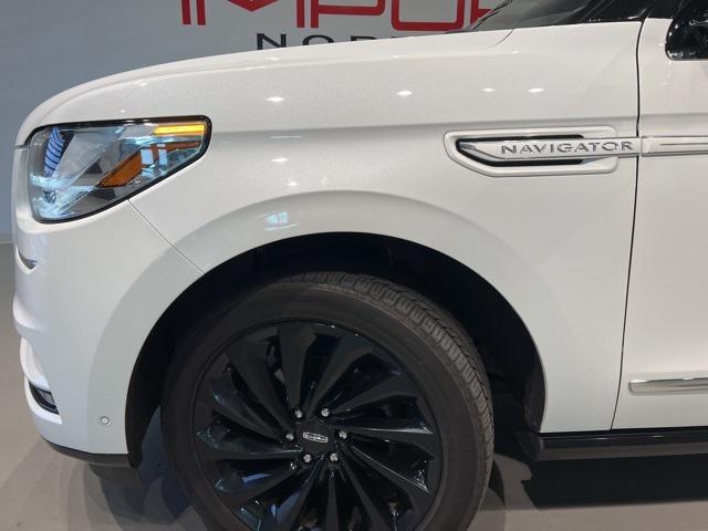 used 2020 Lincoln Navigator car, priced at $34,400