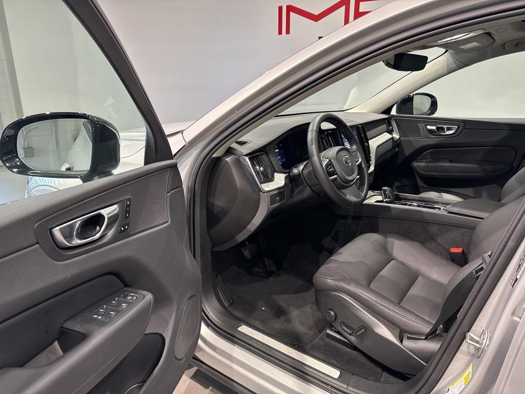 used 2025 Volvo XC60 car, priced at $37,850