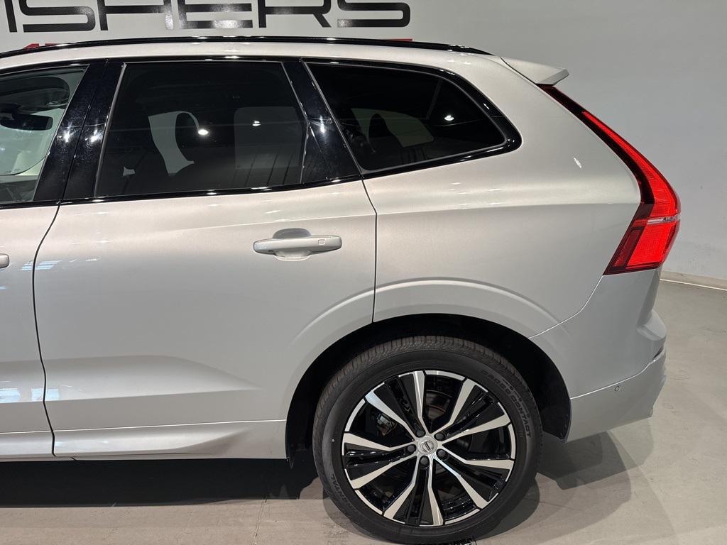 used 2025 Volvo XC60 car, priced at $37,850