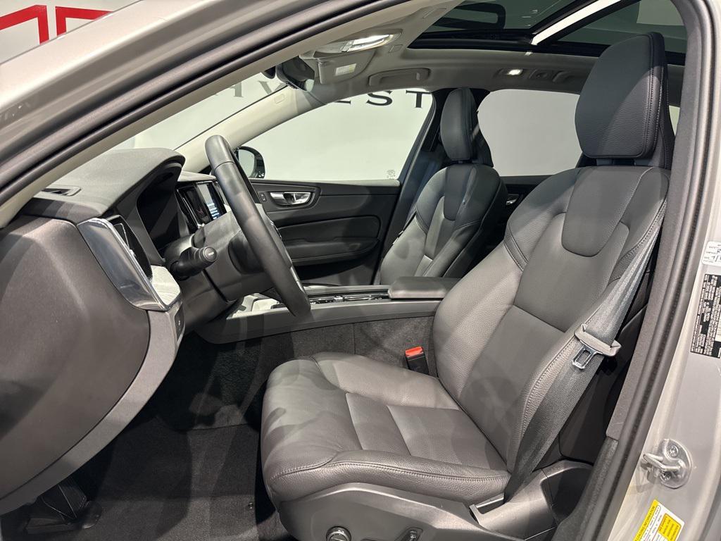 used 2025 Volvo XC60 car, priced at $37,850